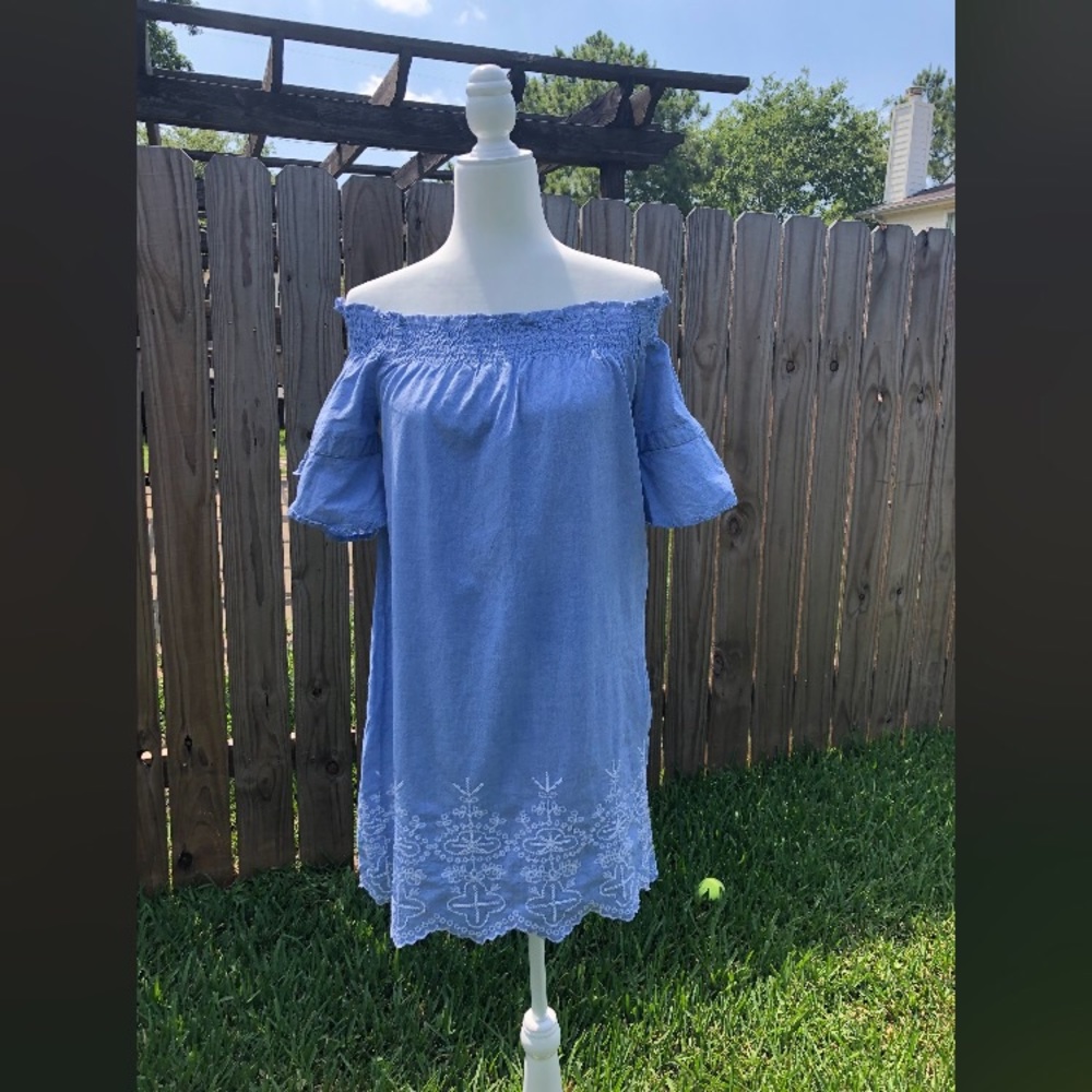 *4/$30* Influence ASOS Off the Shoulder Dress